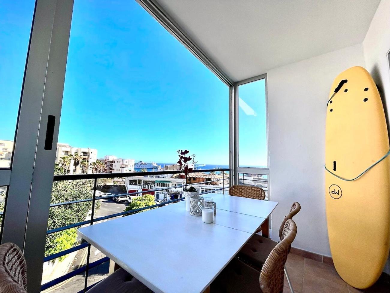 Beachfront Apartment With Ocean Views Los Cristianos  Exterior foto